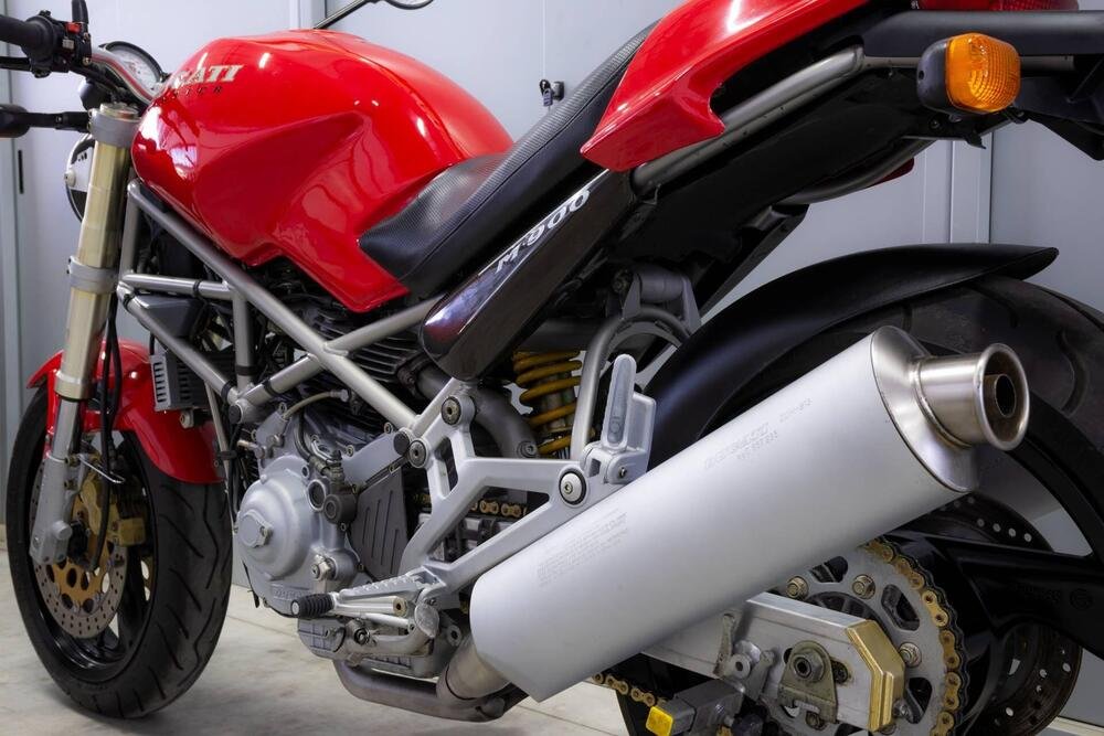 Ducati Monster 900 (5)