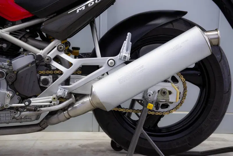 Ducati Monster 900 (9)