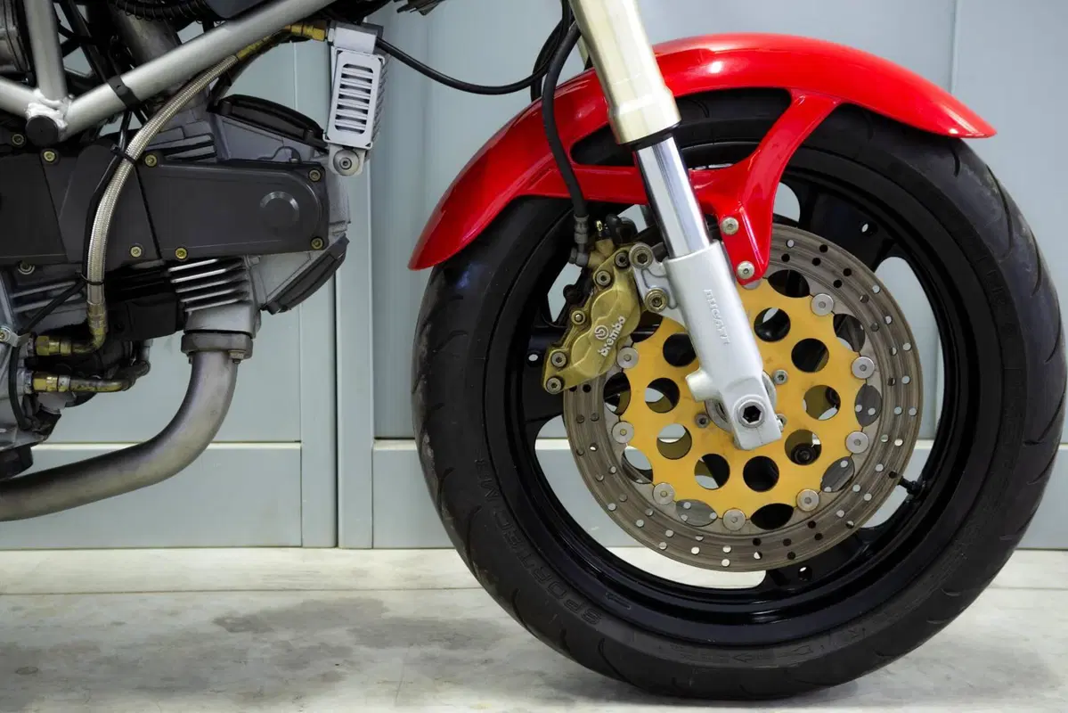 Ducati Monster 900 (12)