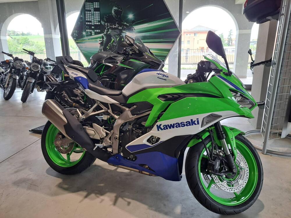 Kawasaki Ninja ZX-4RR 40th Anniversay Edition (2024) (3)