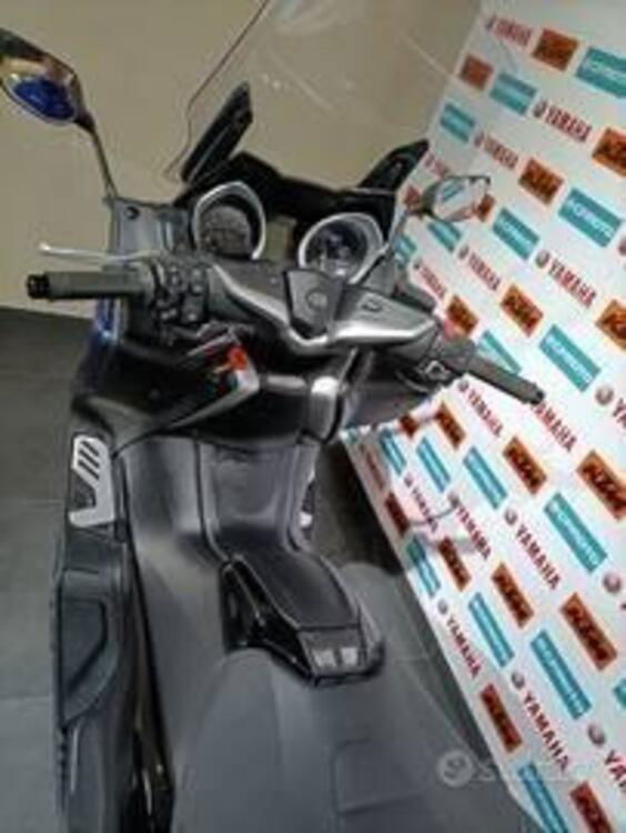 Yamaha T-Max 530 DX (2017 - 19) (4)