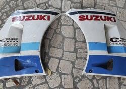 Suzuki RG500 -Carene laterali