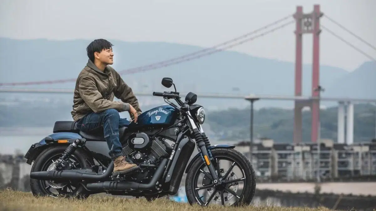 Mitt 808 Big Foot: si ispira alla Sportster ma costa poco più di 8.000 euro. È disponibile in Europa [GALLERY] (16)