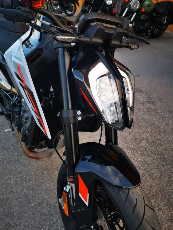 KTM 790 Duke L (2023 - 24) (4)