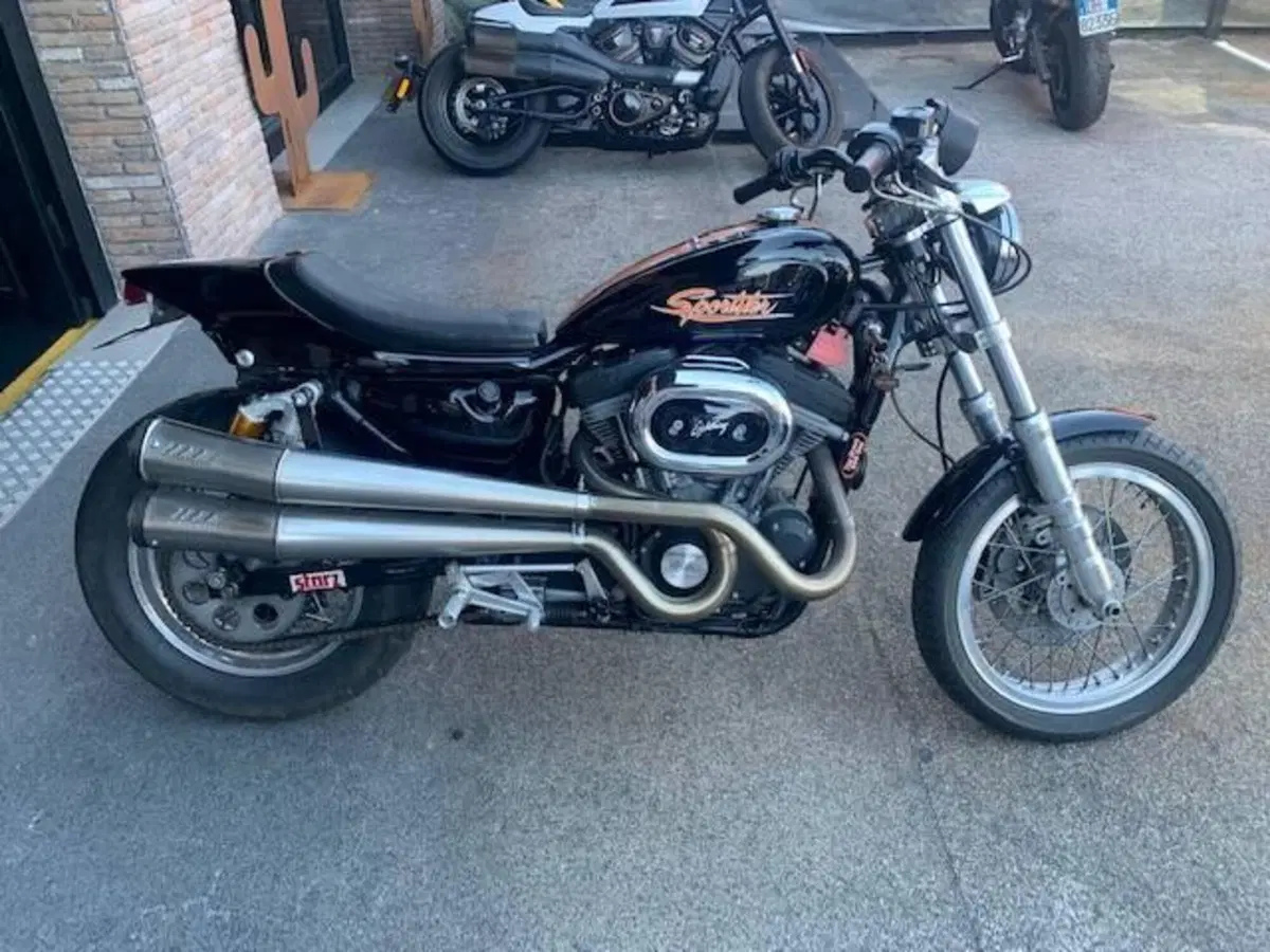 Harley-Davidson 883 Standard (1994 - 00) - XLH