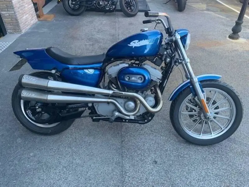 Harley-Davidson 883 Standard (2001 - 05) - XL 883