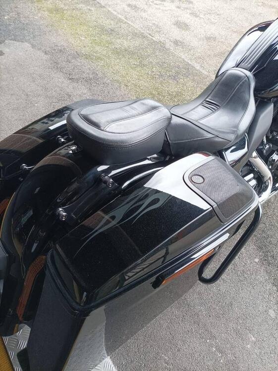 Harley-Davidson 1800 Street Glide (2014 - 15) - FLHXSE (4)
