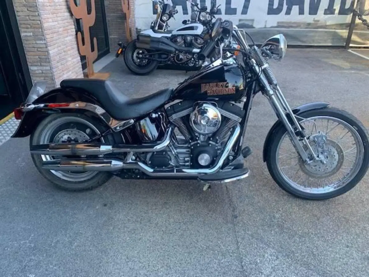 Harley-Davidson 1450 Standard (2002 - 05) - FXSTI
