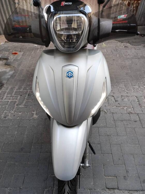 Piaggio Beverly 350 SportTouring ie (2011 - 15)