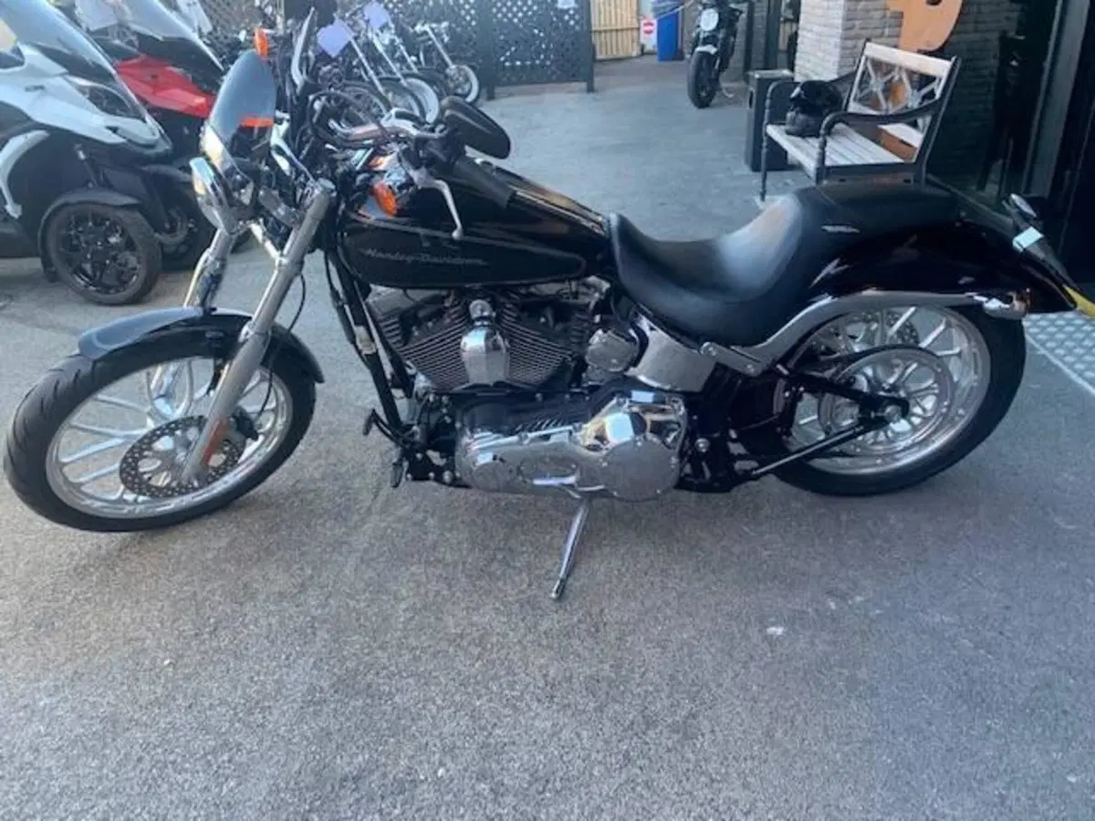 Harley-Davidson 1450 Deuce (2001 - 05) - FXSTDI (2)