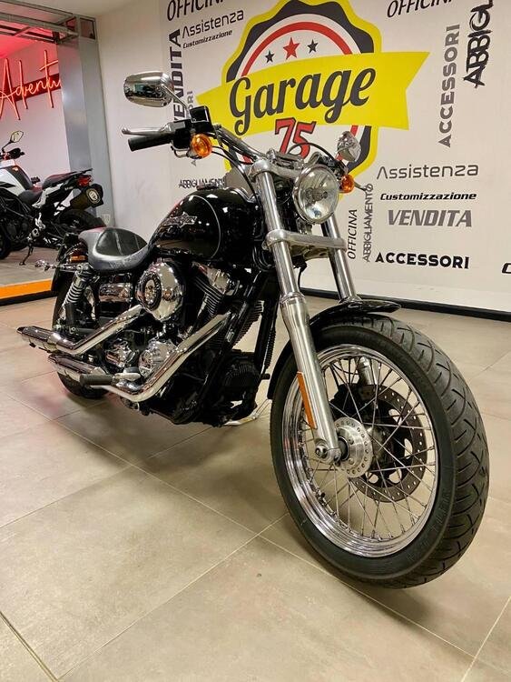 Harley-Davidson 1690 Super Glide Custom (2014) - FXDC (2)