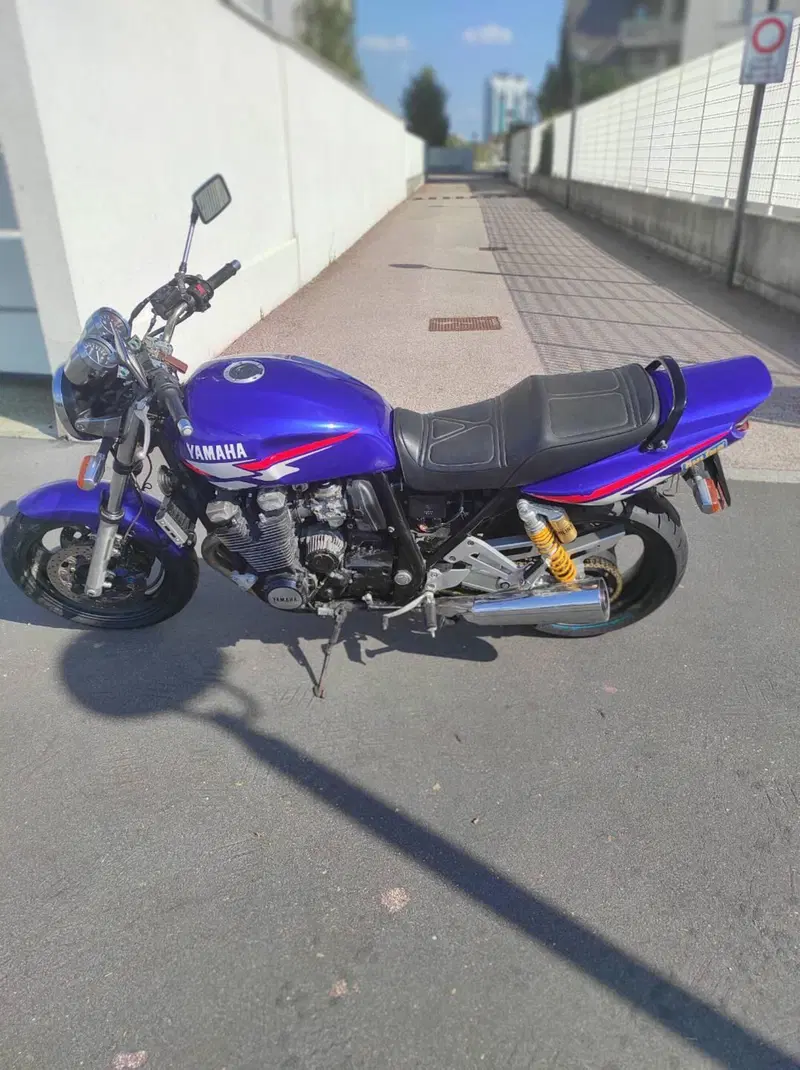 Yamaha XJR 1300 (1999 - 02) (6)