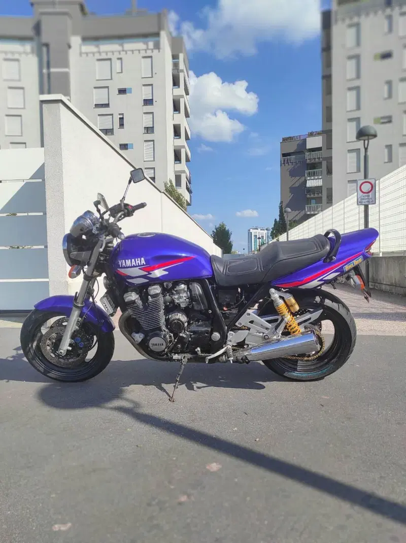 Yamaha XJR 1300 (1999 - 02) (7)