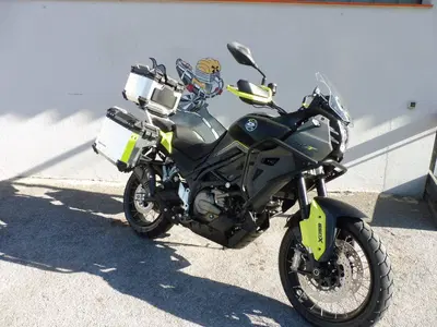 QJ Motor SVT 650 X (2024) nuova