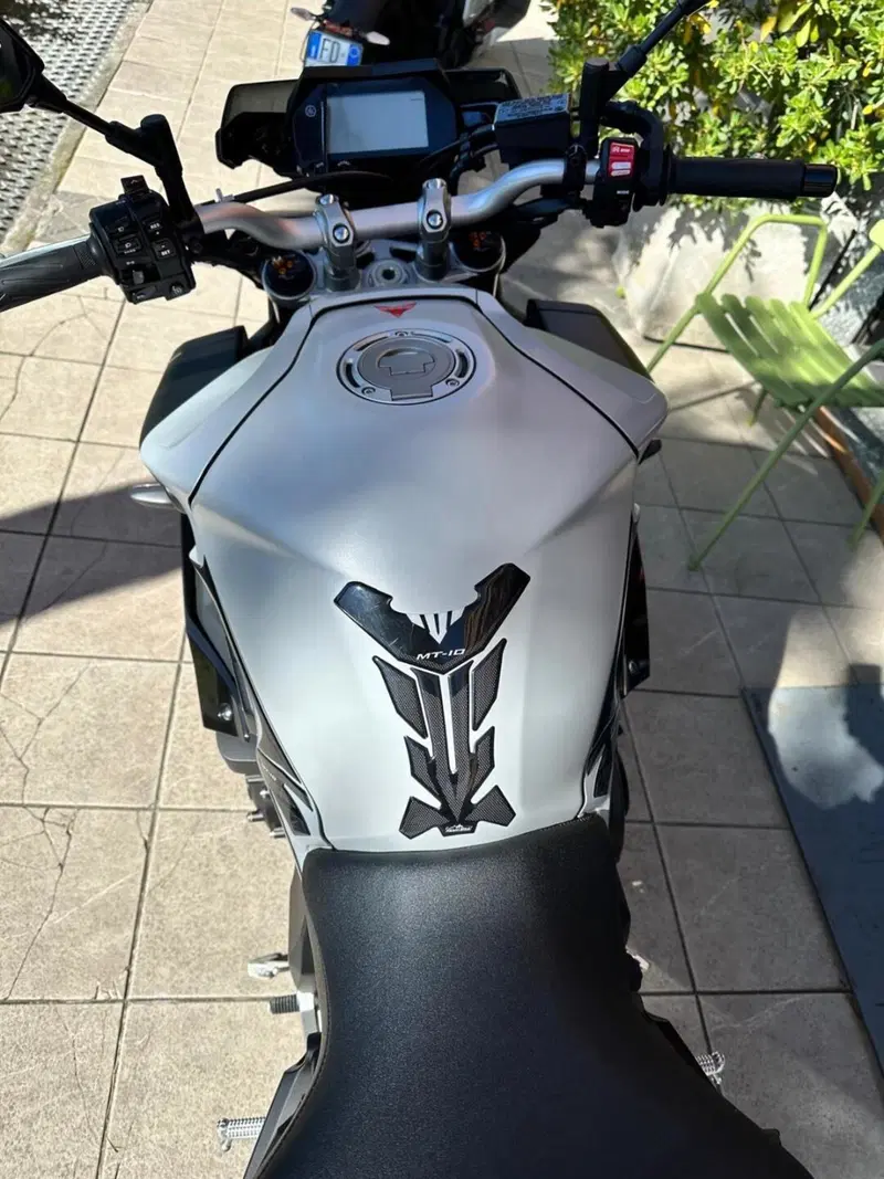 Yamaha MT-10 (2017 - 20) (5)
