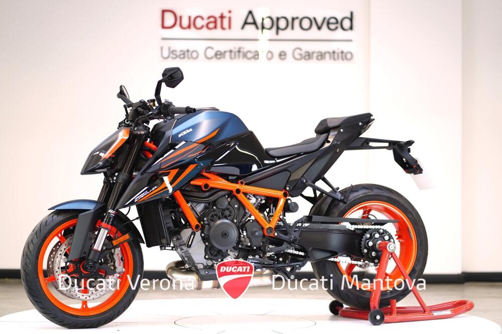 KTM 1290 Super Duke R (2022 - 23) (4)