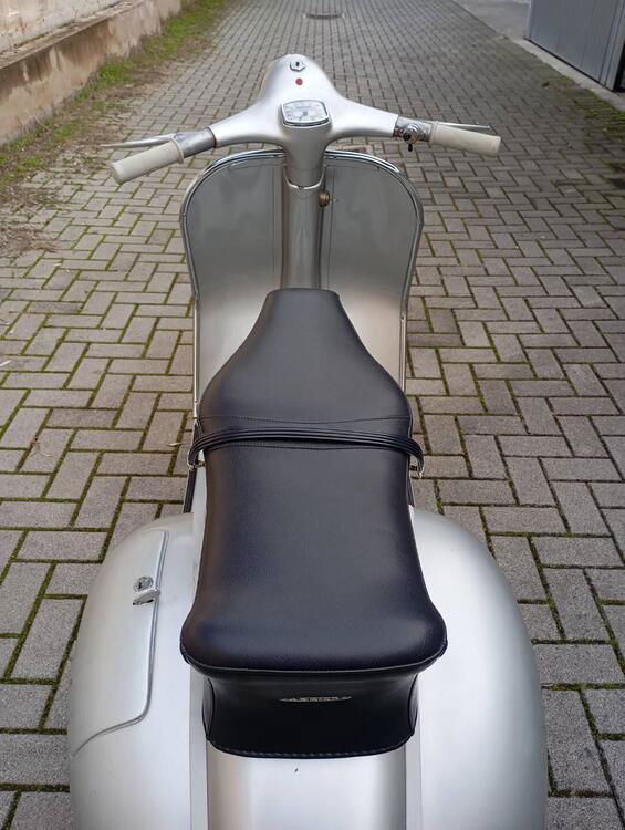 Piaggio Vespa GS 150 VS 4 (3)