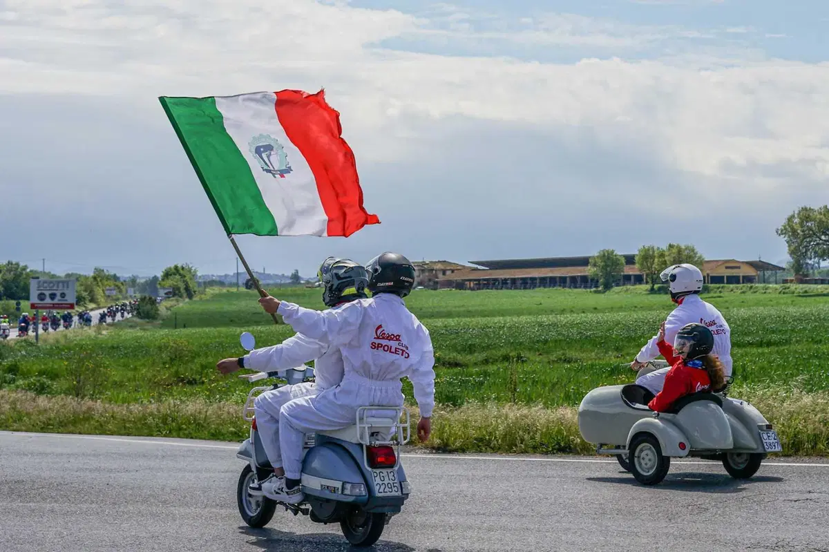 Vespa world days: la festa della Vespa, profumi e musica, ma solo per chi ha sviluppato altri sensi (2)