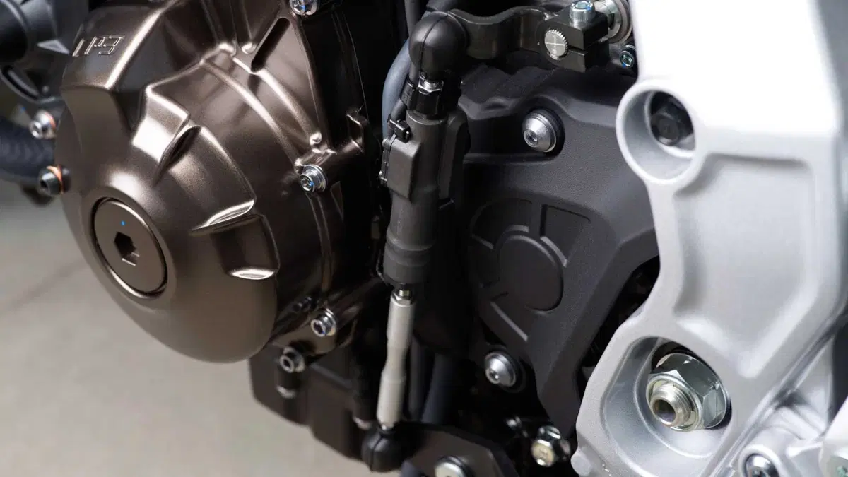 Yamaha XSR 900 GP TEST: ritorno alla "Golden Age" [VIDEO & GALLERY] (6)