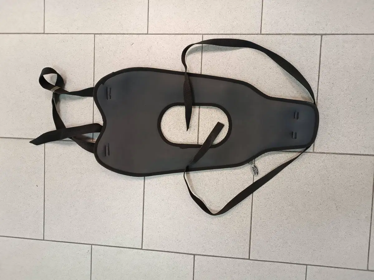 Base borsa serbatoio Famsa (2)