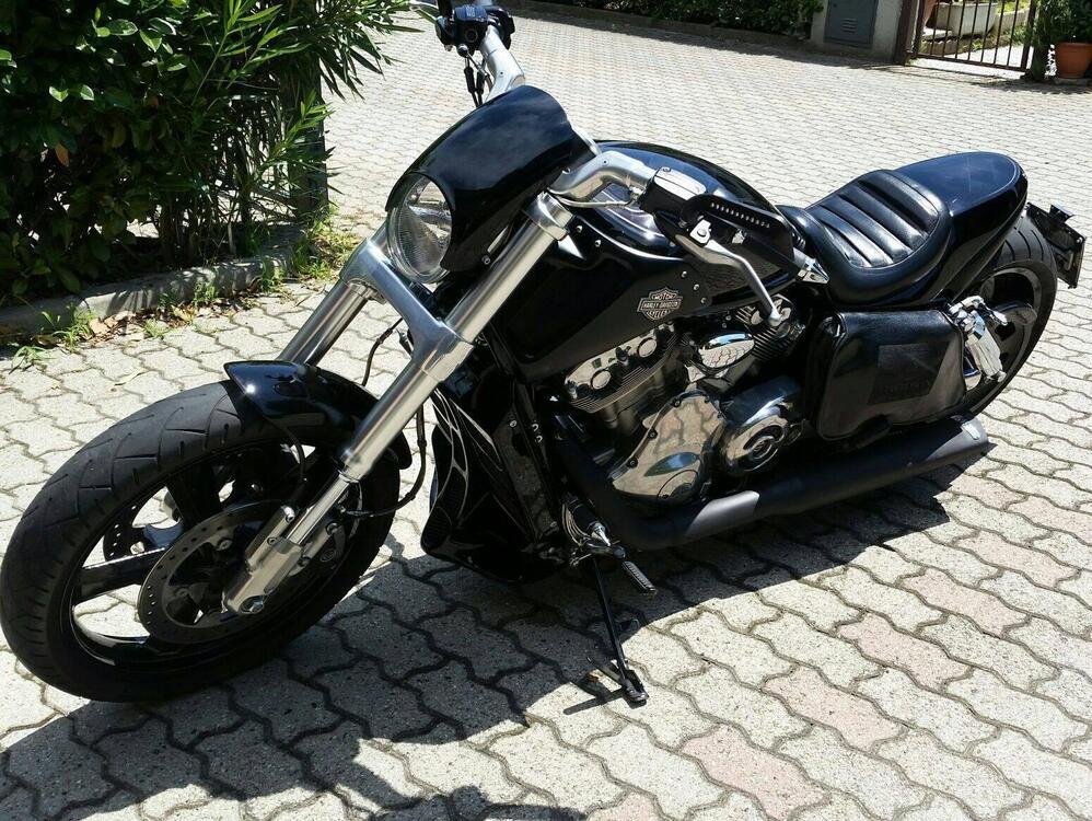 Harley-Davidson 1250 V-Rod Muscle (2009 - 17) - VRSCF (2)