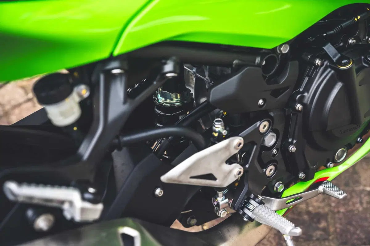 Kawasaki Z500 o Ninja 500? Quale scegliere? [VIDEO] (8)