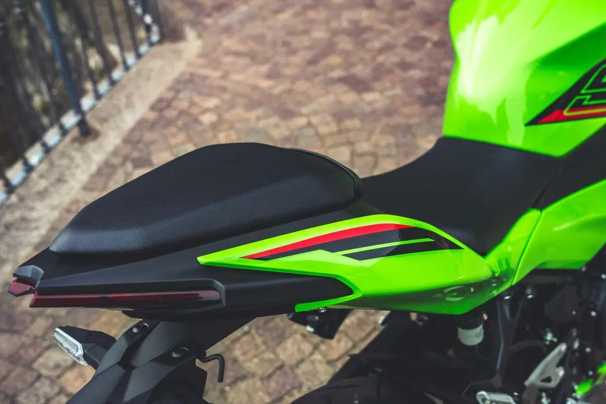 Kawasaki Z500 o Ninja 500? Quale scegliere? [VIDEO] (13)