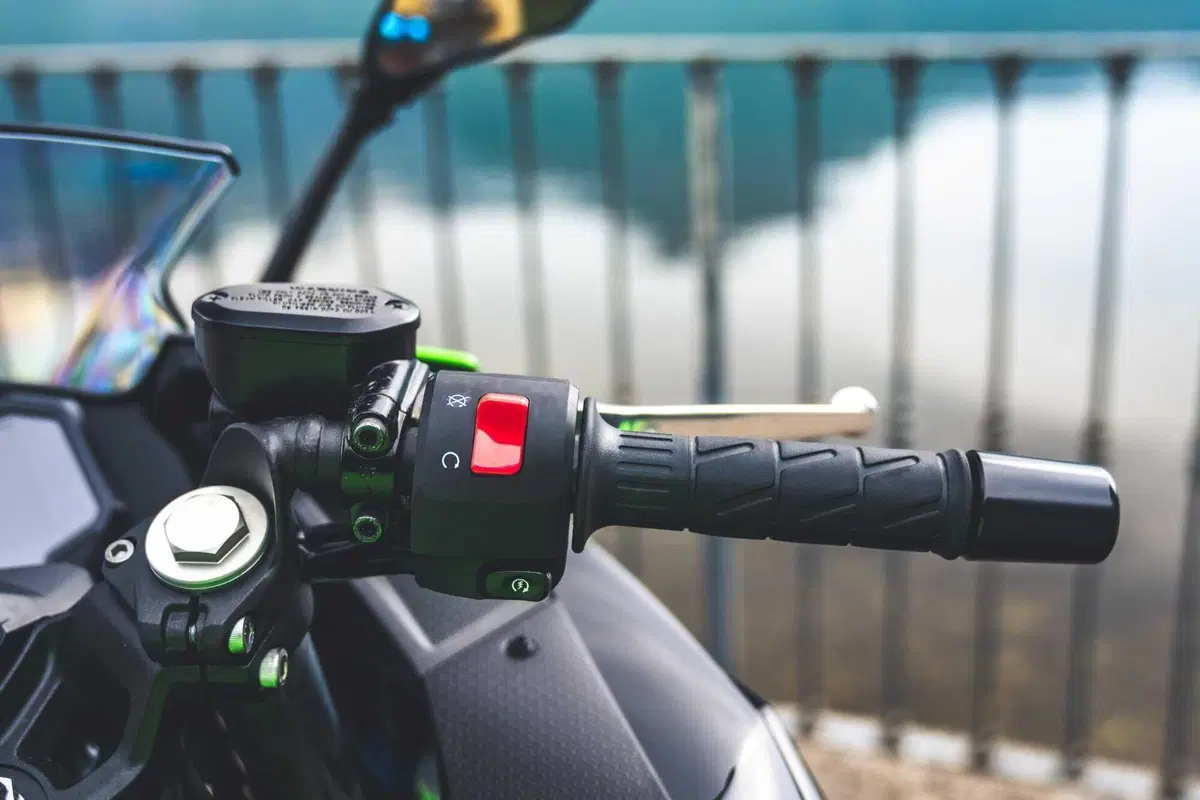 Kawasaki Z500 o Ninja 500? Quale scegliere? [VIDEO] (21)