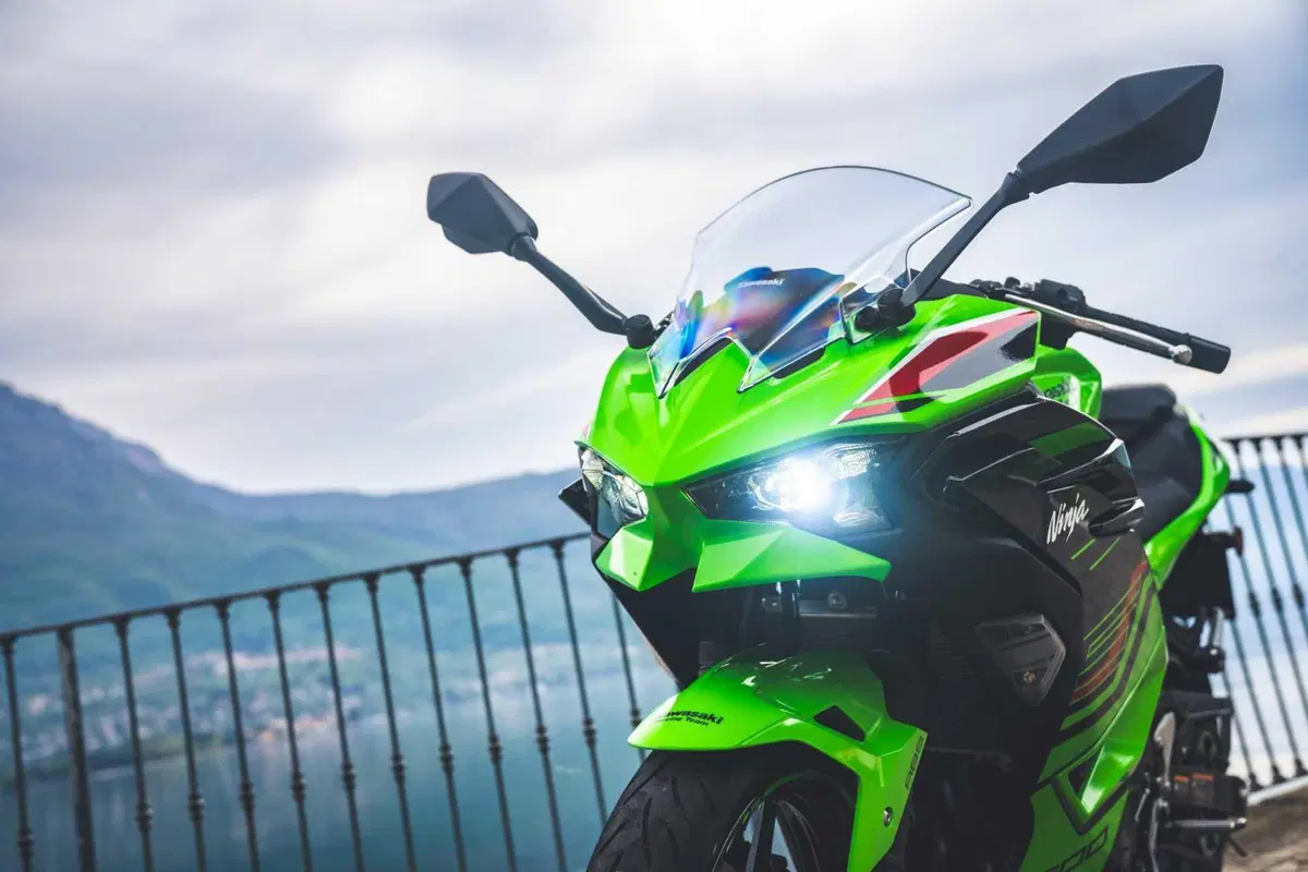 Kawasaki Z500 o Ninja 500? Quale scegliere? [VIDEO] (32)
