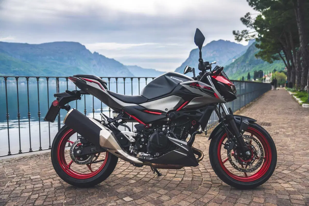 Kawasaki Z500 o Ninja 500? Quale scegliere? [VIDEO] (37)