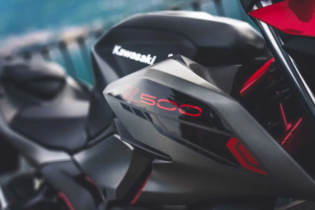 Kawasaki Z500 o Ninja 500? Quale scegliere? [VIDEO] (45)