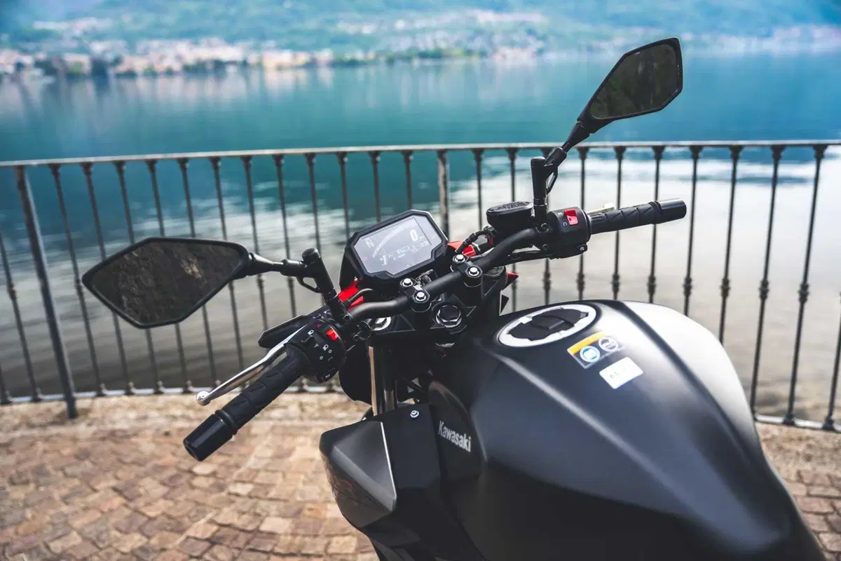 Kawasaki Z500 o Ninja 500? Quale scegliere? [VIDEO] (59)