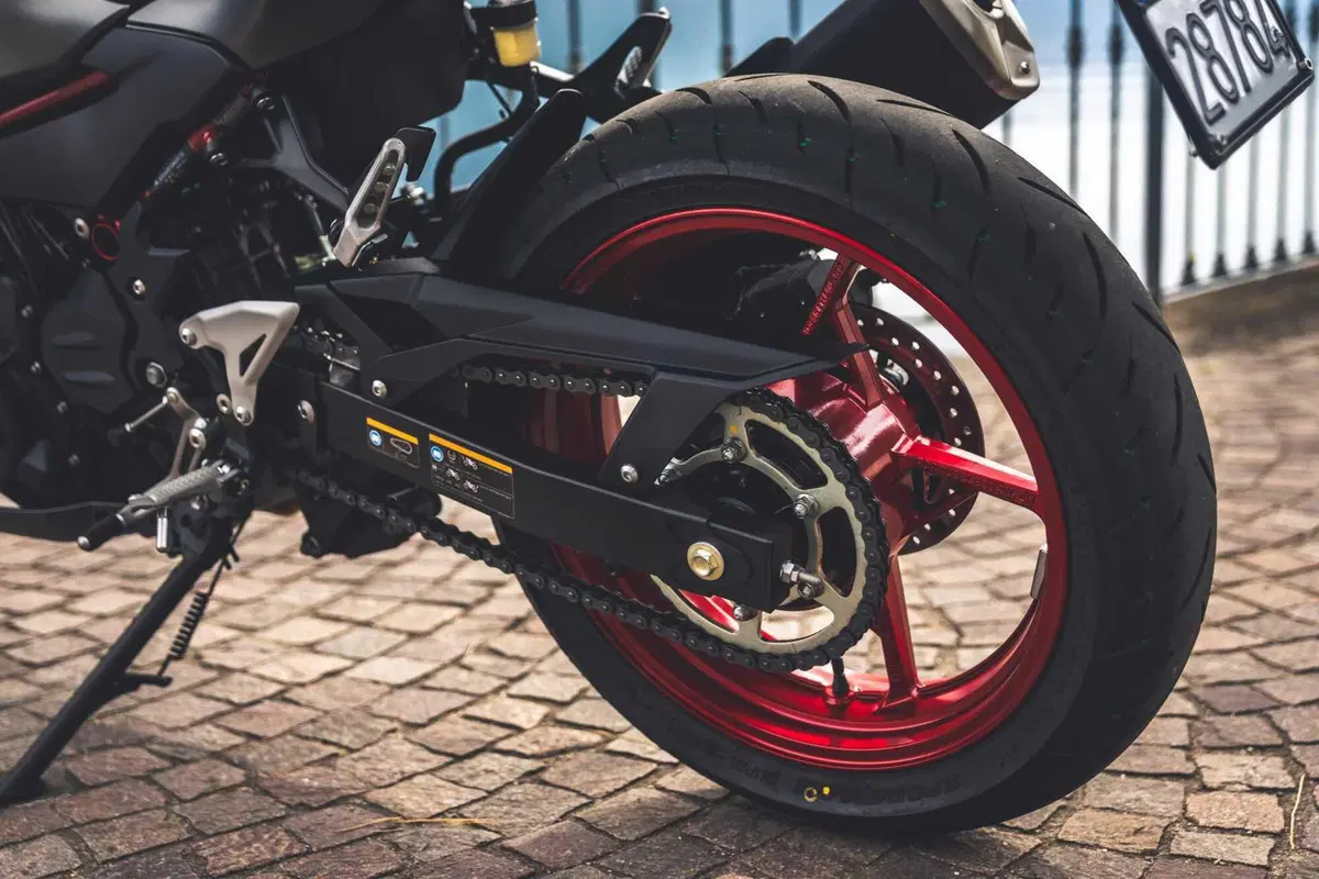 Kawasaki Z500 o Ninja 500? Quale scegliere? [VIDEO] (61)