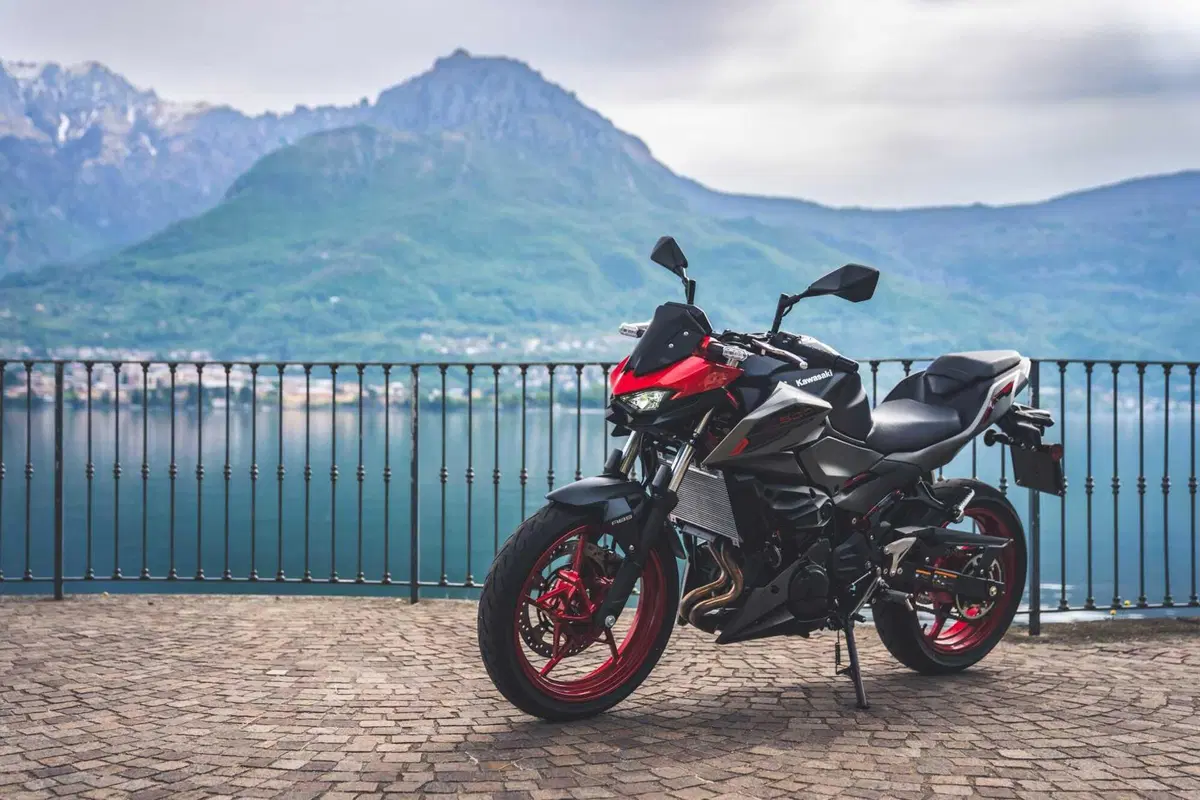 Kawasaki Z500 o Ninja 500? Quale scegliere? [VIDEO] (65)