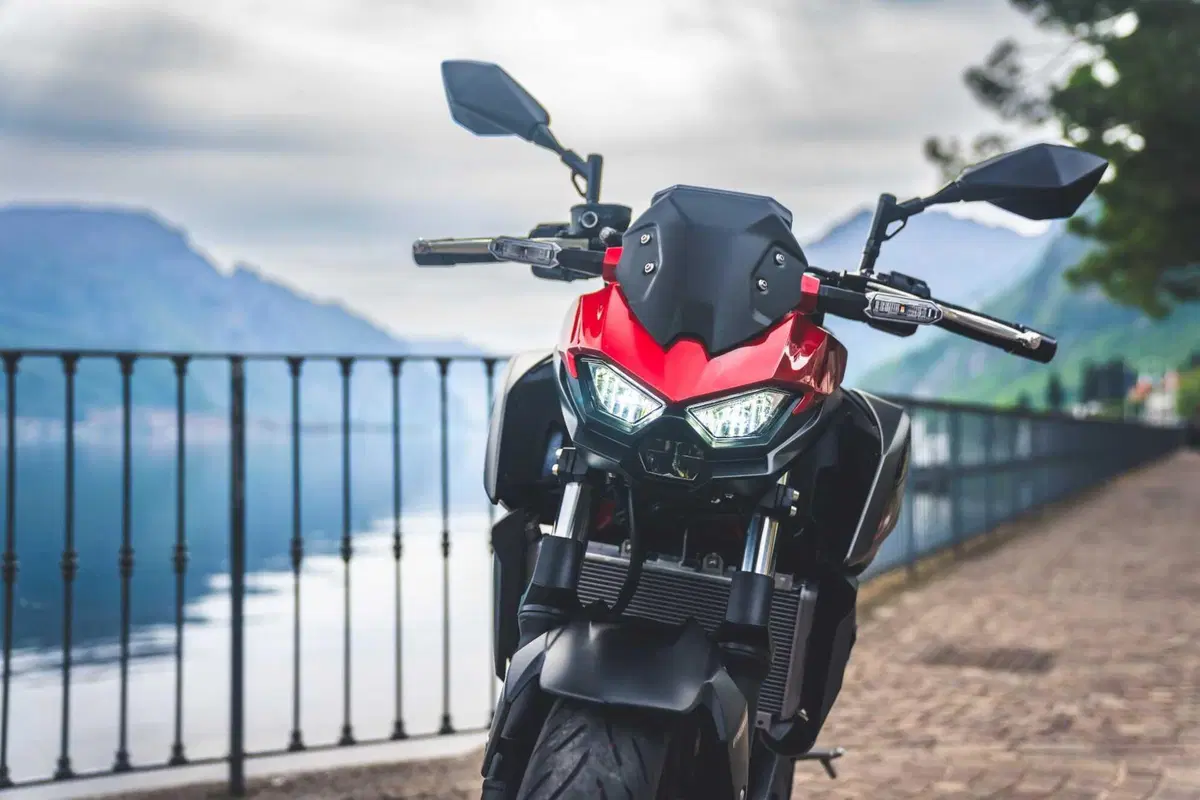 Kawasaki Z500 o Ninja 500? Quale scegliere? [VIDEO] (68)
