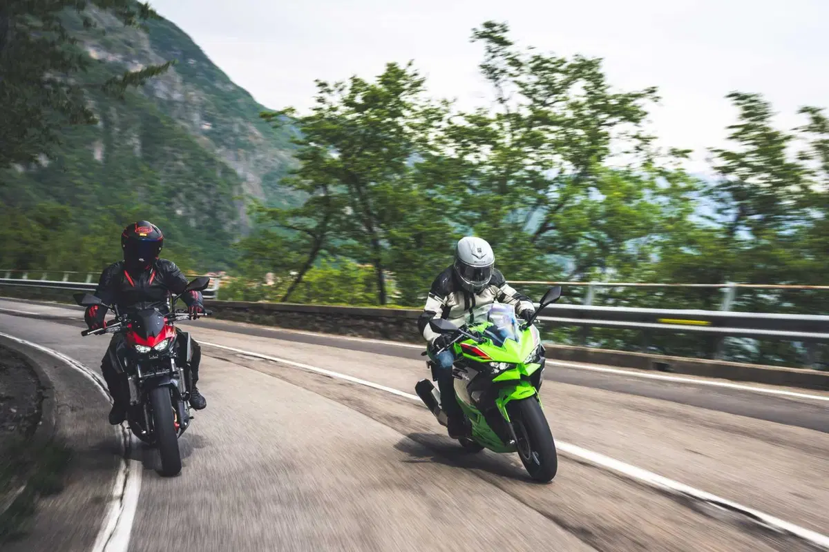 Kawasaki Z500 o Ninja 500? Quale scegliere? [VIDEO] (87)