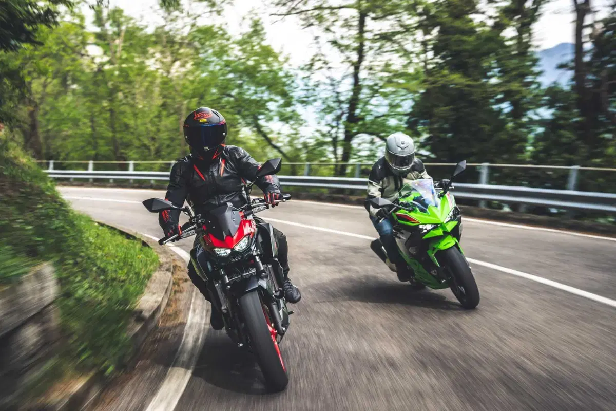 Kawasaki Z500 o Ninja 500? Quale scegliere? [VIDEO] (88)