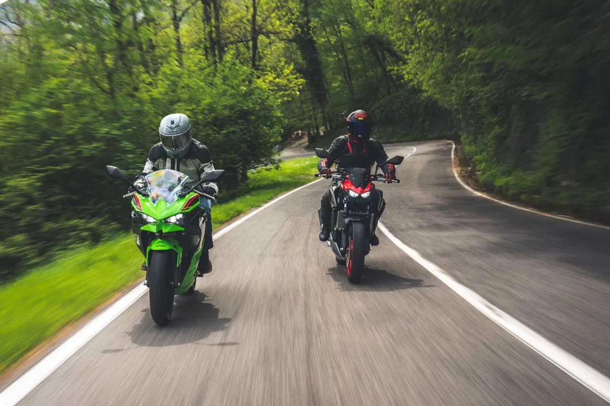 Kawasaki Z500 o Ninja 500? Quale scegliere? [VIDEO] (94)