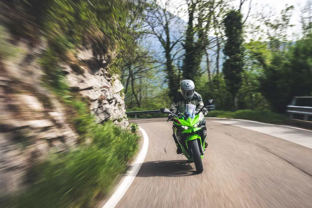 Kawasaki Z500 o Ninja 500? Quale scegliere? [VIDEO] (100)