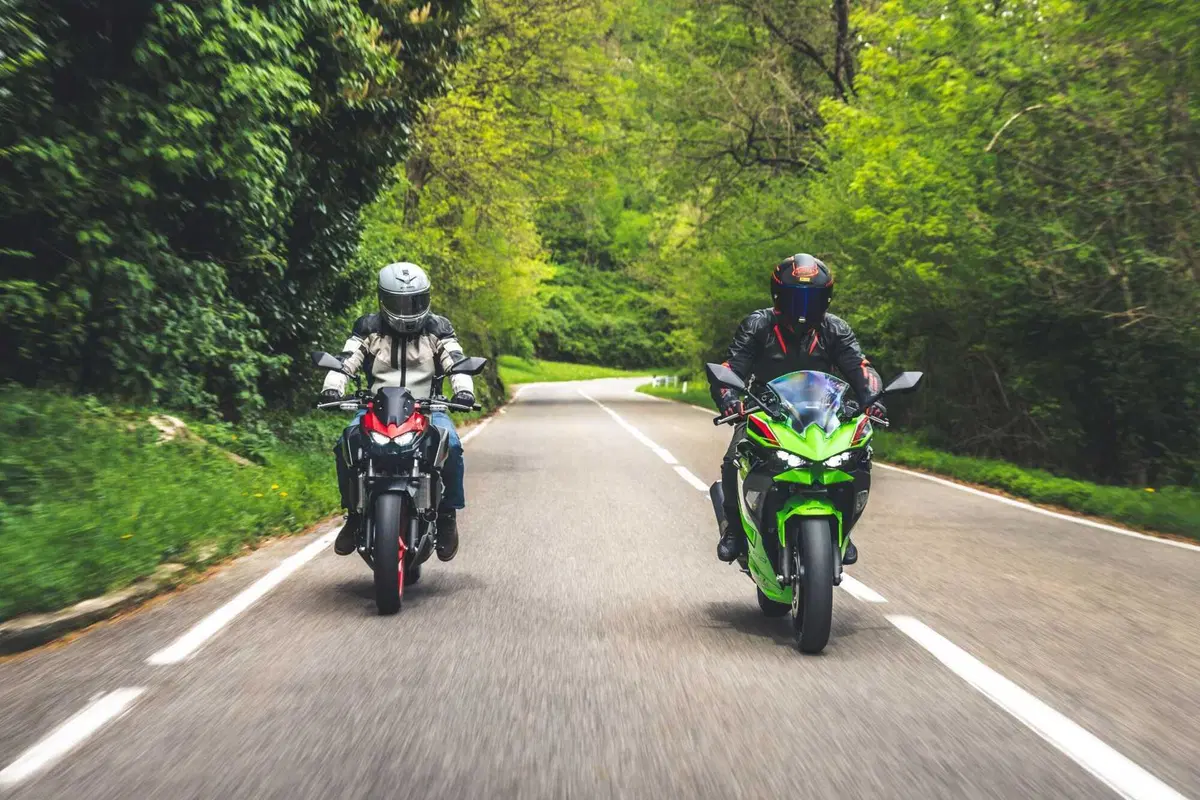 Kawasaki Z500 o Ninja 500? Quale scegliere? [VIDEO] (110)