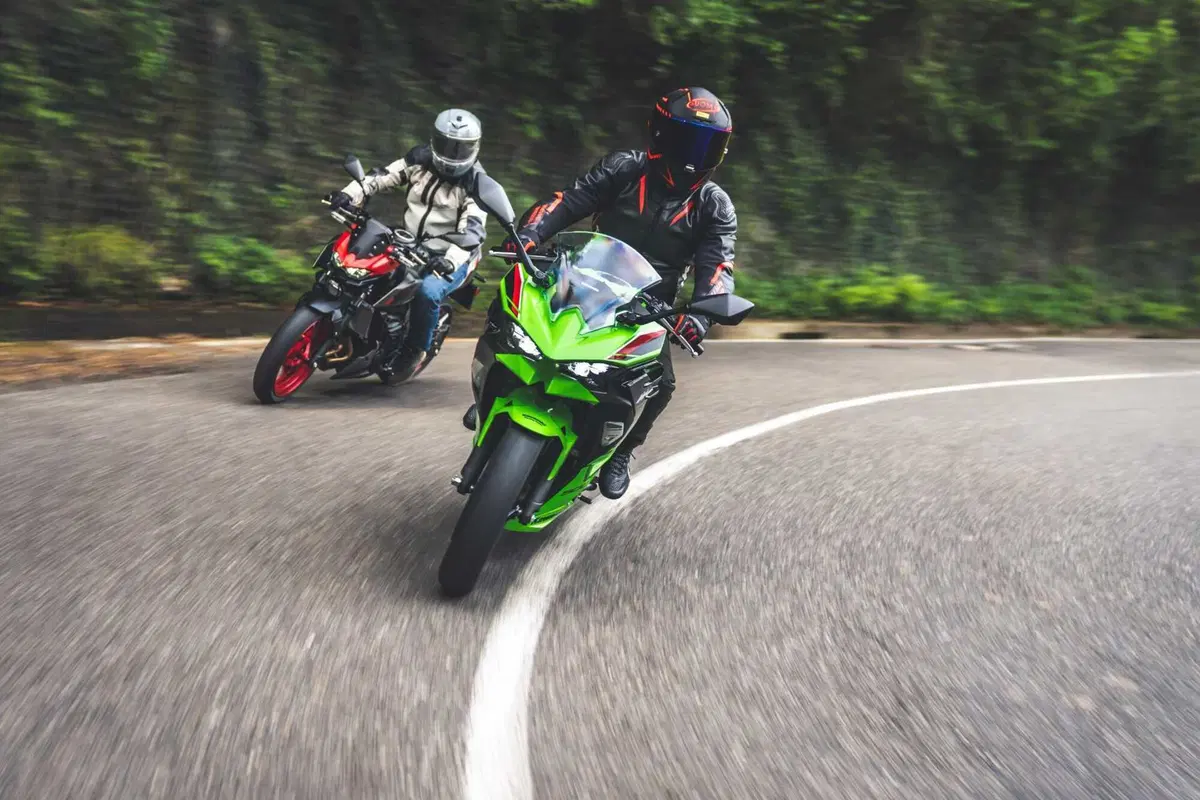 Kawasaki Z500 o Ninja 500? Quale scegliere? [VIDEO] (111)