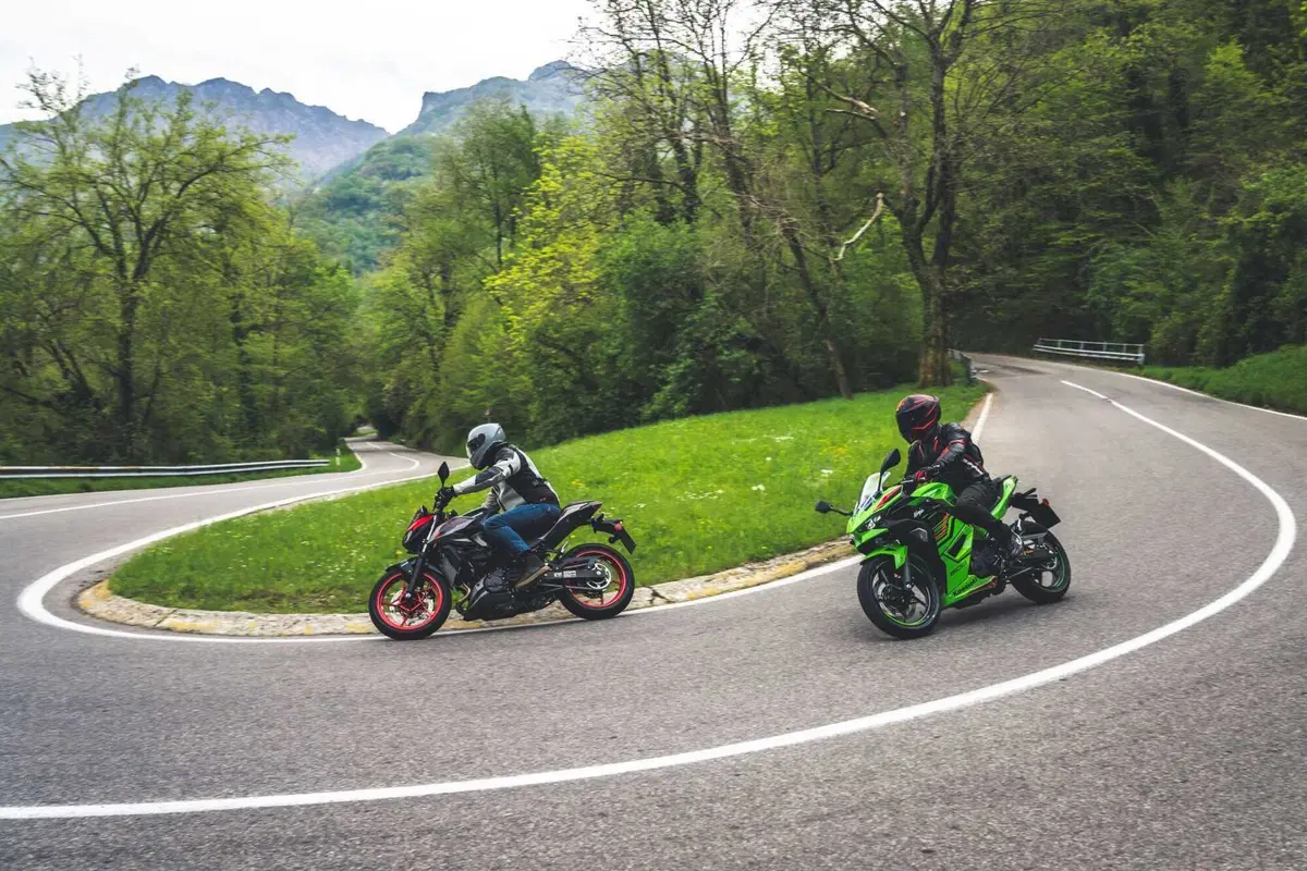 Kawasaki Z500 o Ninja 500? Quale scegliere? [VIDEO] (119)