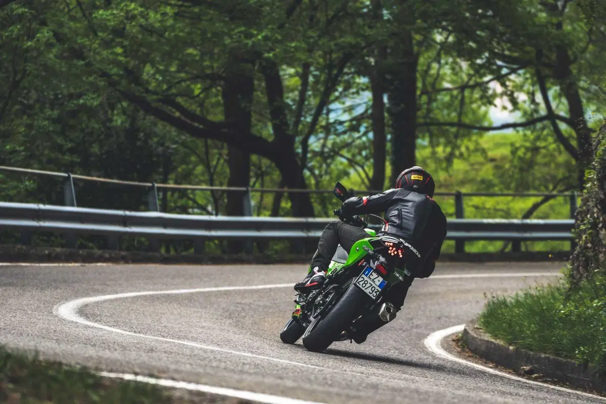 Kawasaki Z500 o Ninja 500? Quale scegliere? [VIDEO] (133)