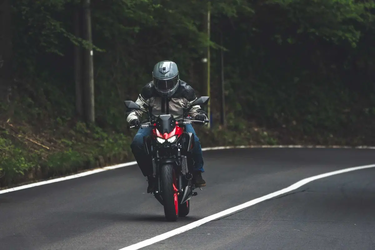 Kawasaki Z500 o Ninja 500? Quale scegliere? [VIDEO] (139)