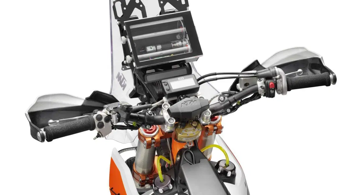 KTM 450 Rally 450 Rally Replica (2025) (5)