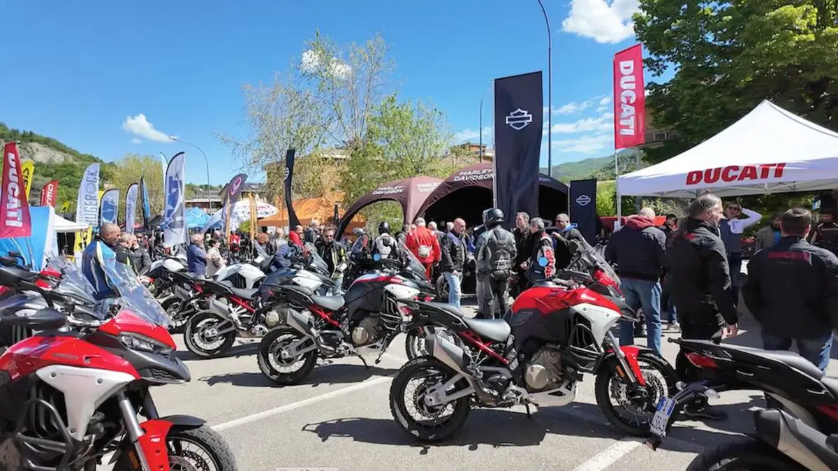 Adventourfest: Bobbio accoglie i grandi appassionati del mototurismo senza confini! (3)
