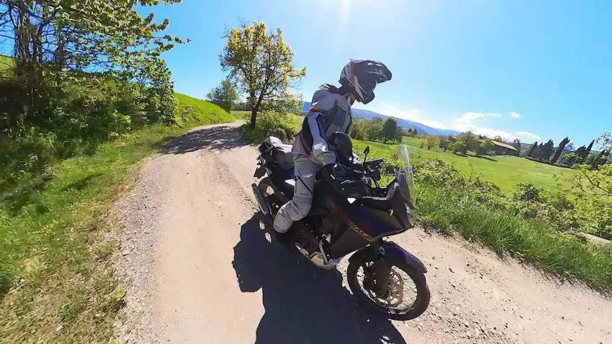 Adventourfest: Bobbio accoglie i grandi appassionati del mototurismo senza confini! (8)