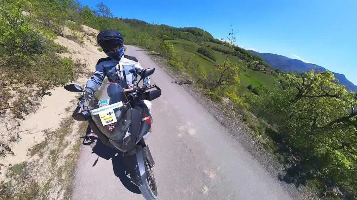 Adventourfest: Bobbio accoglie i grandi appassionati del mototurismo senza confini! (11)