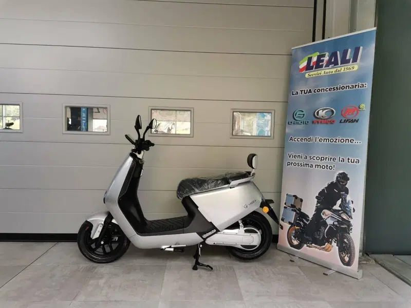 Yadea G5S (2022 - 26) (2)
