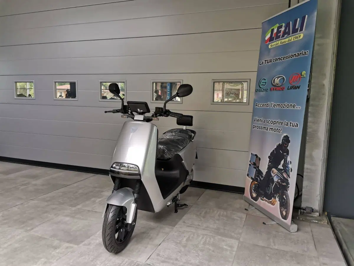 Yadea G5S (2022 - 26) (5)